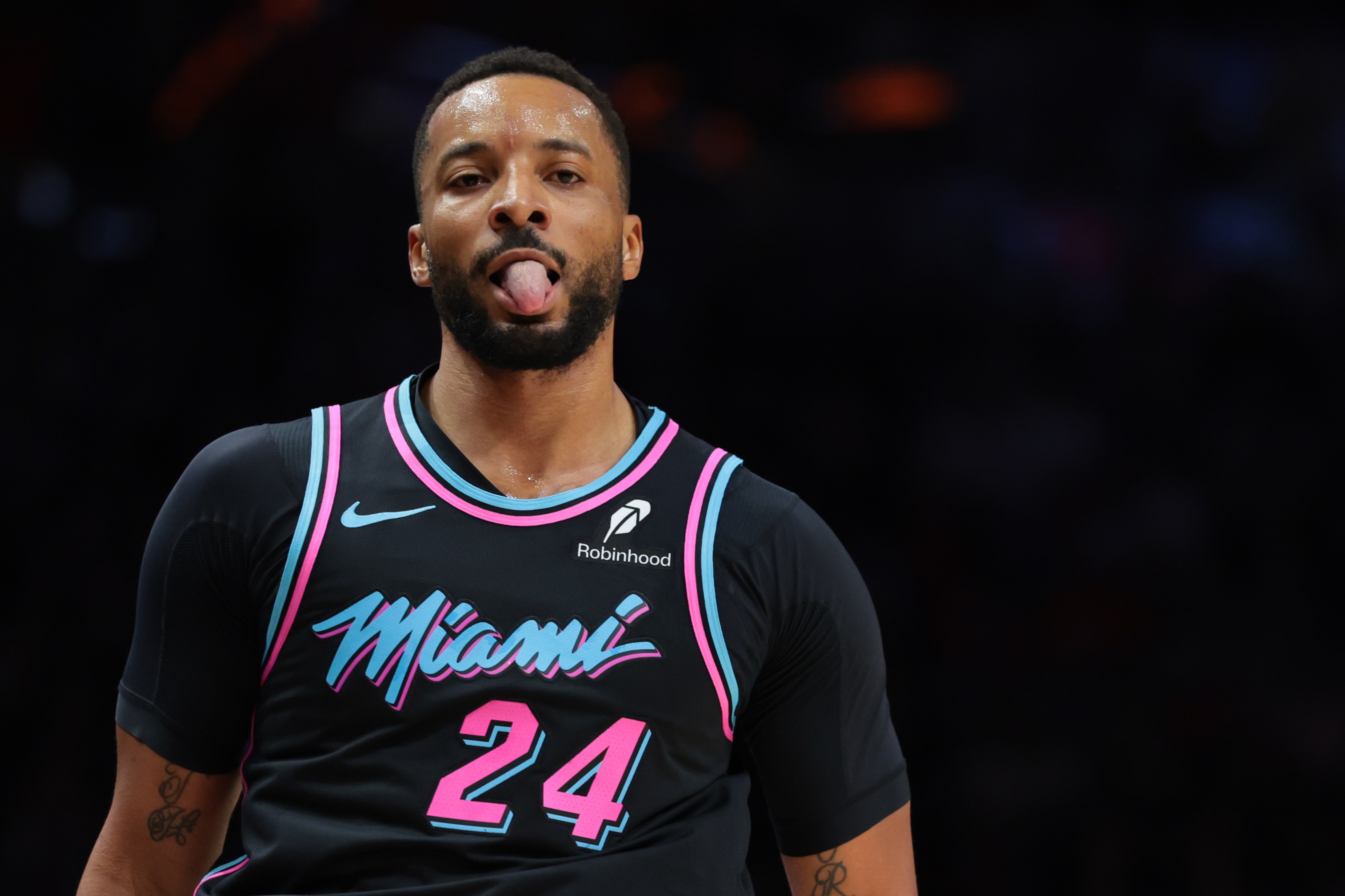 开云体育-鲍威尔：我们以正确的方式打球 第三节的问题主要是丢了许多投篮