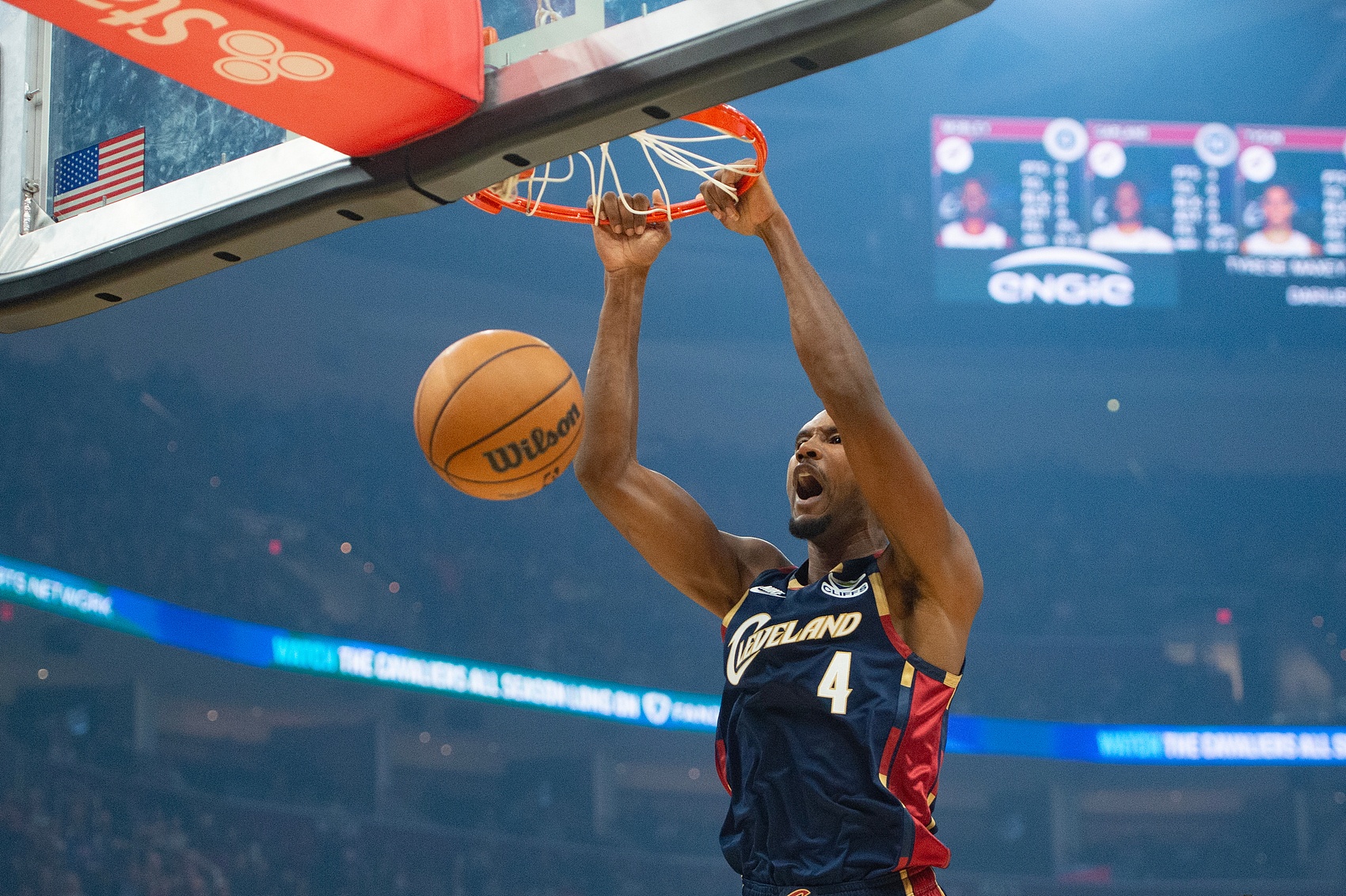 开云体育-下半场机会不多！小莫布里半场就拿到13分11板 全场14分14板3帽