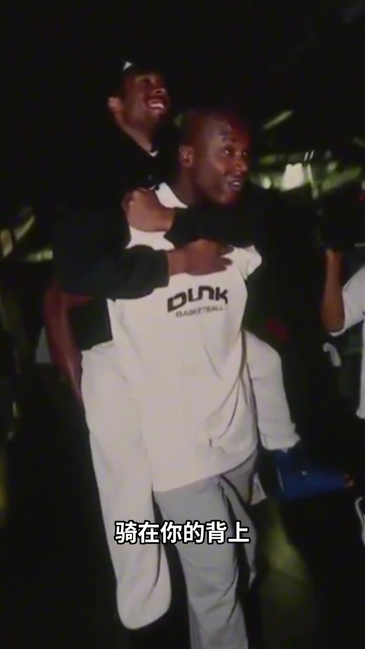 开云体育-把科比背进NBA总决赛赛场！奥胖：知道他要上 不想让脚踝伤势加重